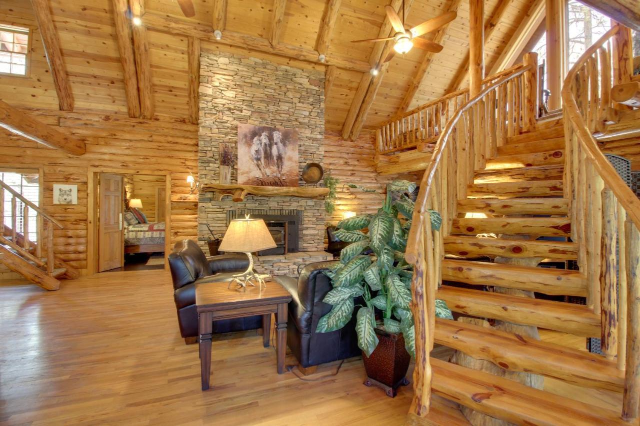Lakeside Cabin On 2 Acres With Fire Pit And Hot Tub! باينتوب ليكسايد المظهر الخارجي الصورة